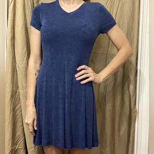 Women’s size M, casual mini dress. EXCELLENT CONDITION!